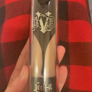 Kat VonD Lock it Foundation
